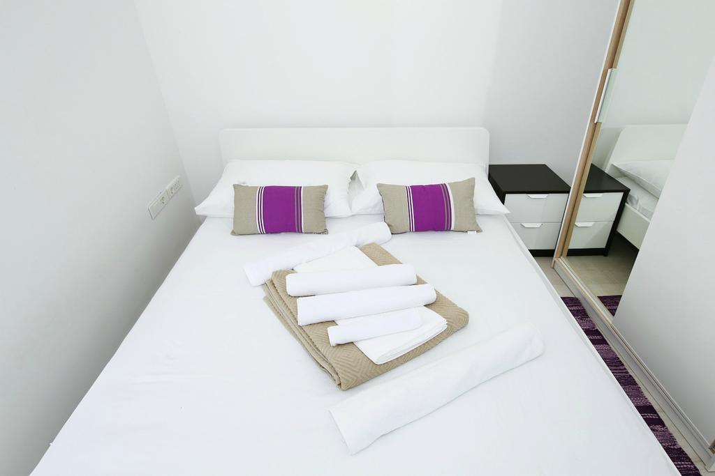 Apartments Matkovic Sveti Filip i Jakov Habitación foto